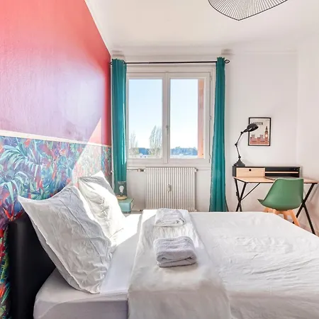 Grand 125m2 - Ventilation & Fraicheur - Balcon & Parking Gratuit شقة