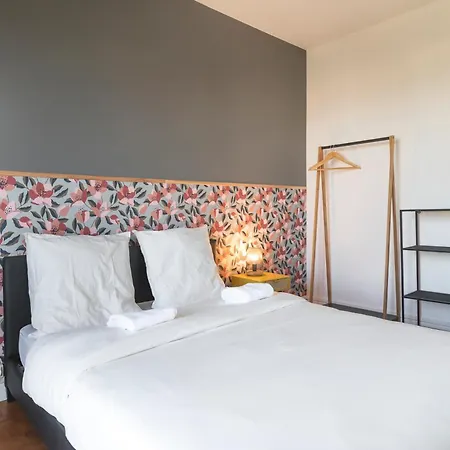 Le Super 8 - Free Parking, Balcony, 100m2, Wi-fi *