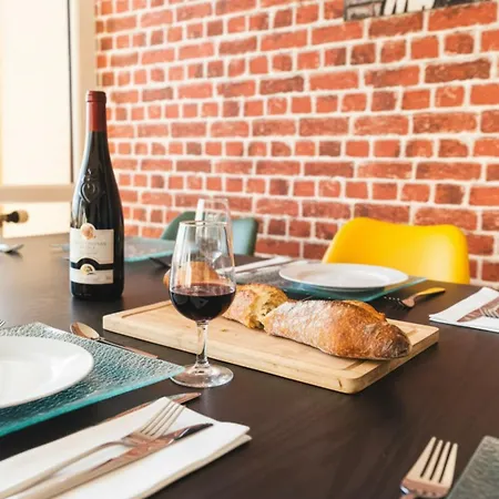 Apartamento Ps4 Pour Longs Séjours - Parenthèse Chic&spacieuse à - 4 Chambres, Balcon, Parking Gratuit