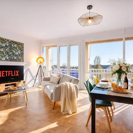 Ps4 Pour Longs Séjours - Parenthèse Chic&spacieuse à - 4 Chambres, Balcon, Parking Gratuit Apartamento Angers