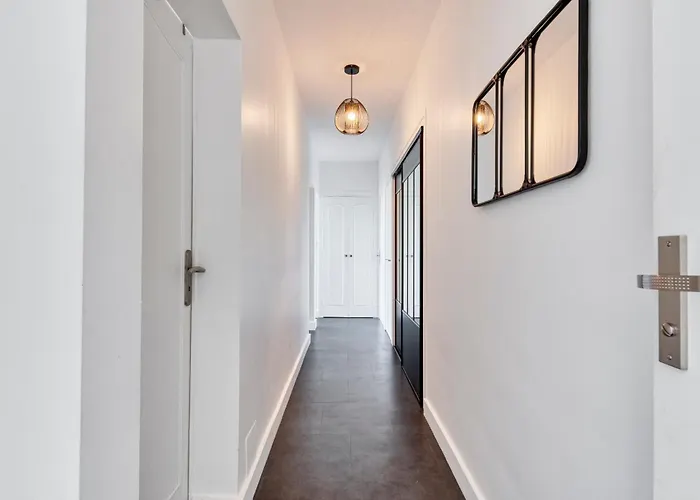 Ps4 Pour Longs Séjours - Parenthèse Chic&spacieuse à - 4 Chambres, Balcon, Parking Gratuit Apartamento