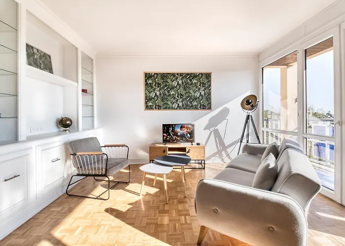 Ps4 Pour Longs Séjours - Parenthèse Chic&spacieuse à - 4 Chambres, Balcon, Parking Gratuit * Angers