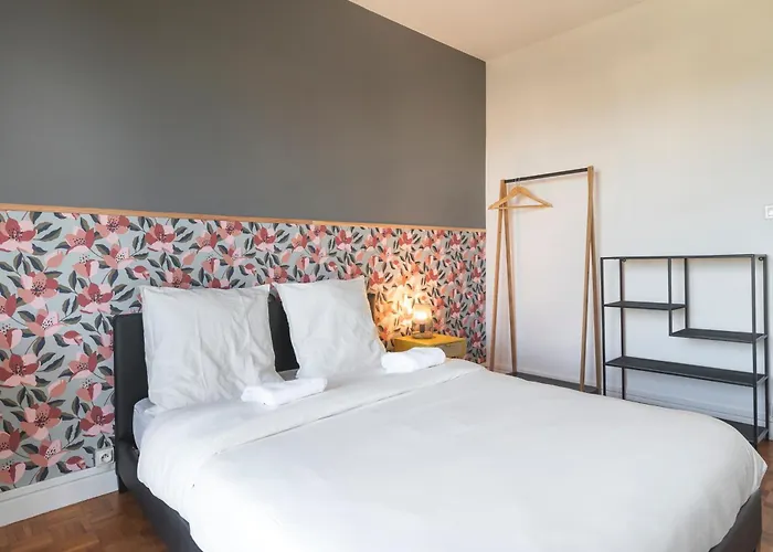 Ps4 Pour Longs Séjours - Parenthèse Chic&spacieuse à - 4 Chambres, Balcon, Parking Gratuit *